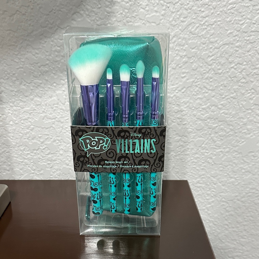 Funko Pop! Disney Villains Ursula Brush Collection